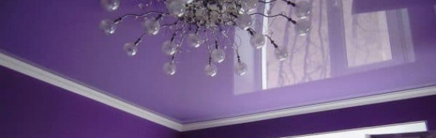 фиолетовый натяжной потолок